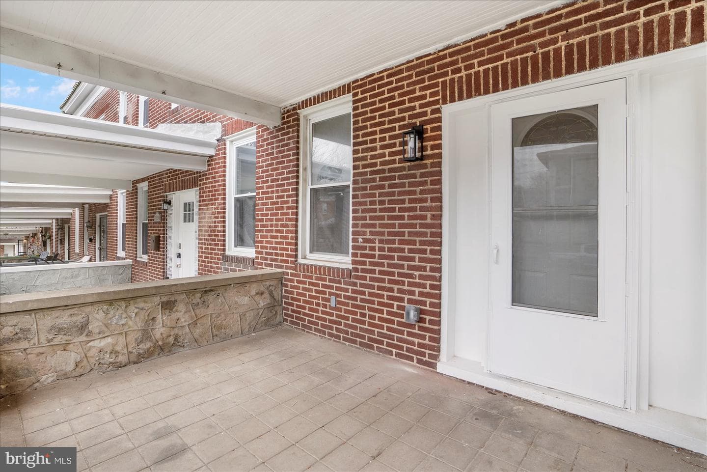 2307 N Ellamont Street photo 41