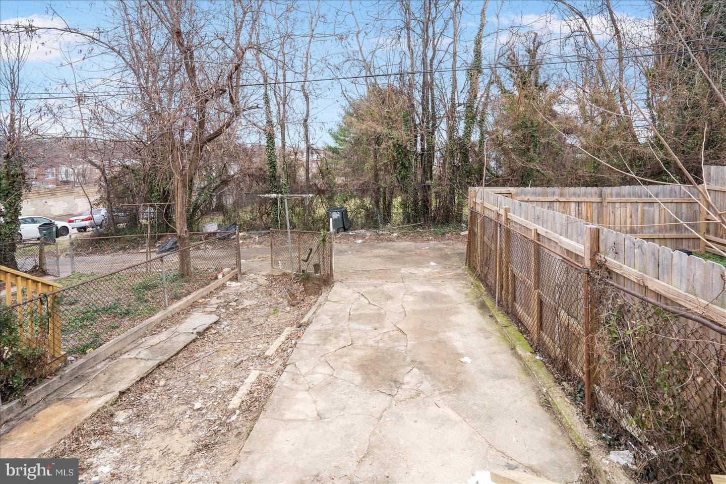 2307 N Ellamont Street photo 44