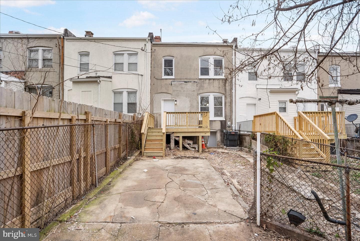 2307 N Ellamont Street photo 45