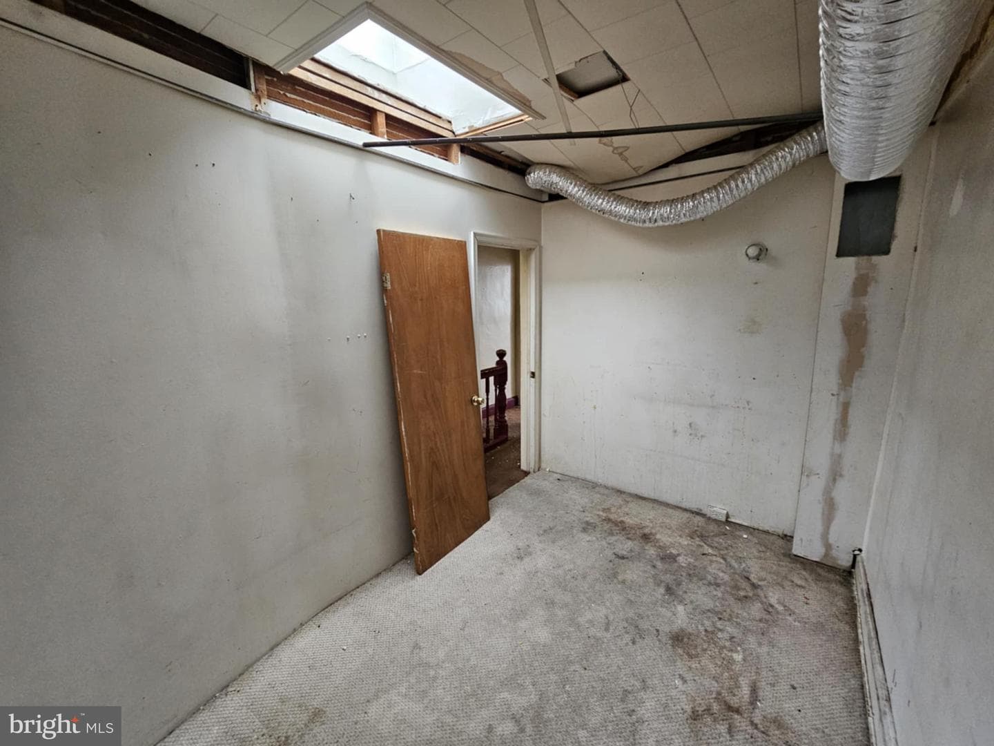 637 N Robinson Street photo 15
