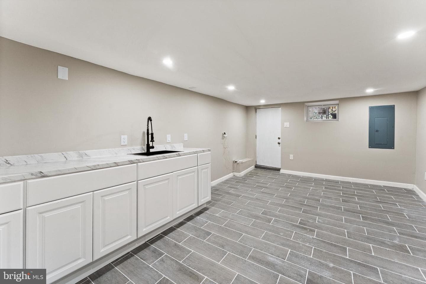 602 Denison Street photo 11