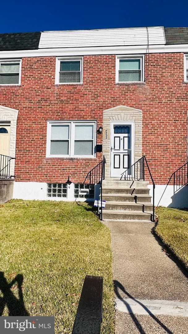 4728 Chatford Avenue photo 1