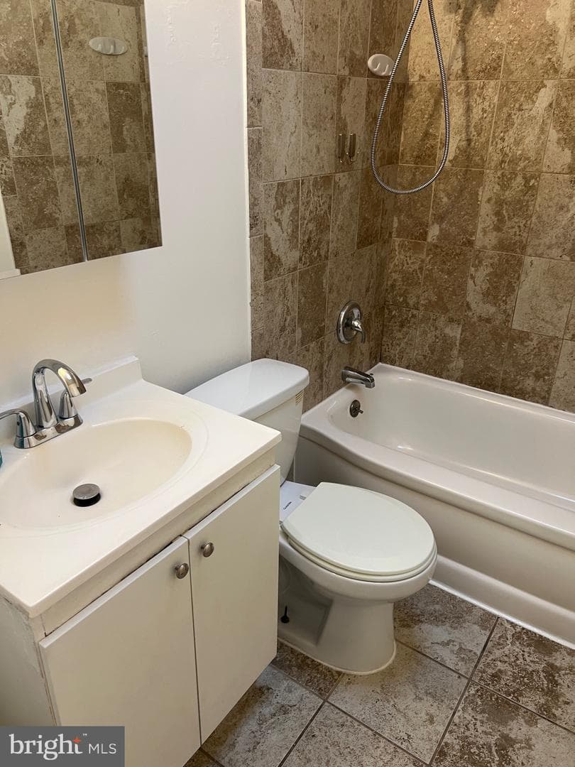 2557 Southdene Avenue photo 14