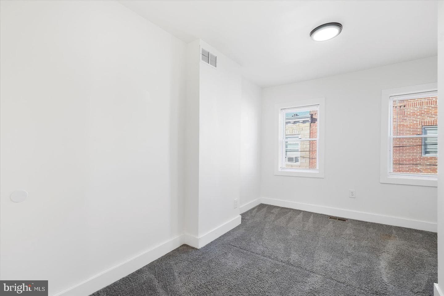 847 Reinhart Street photo 18