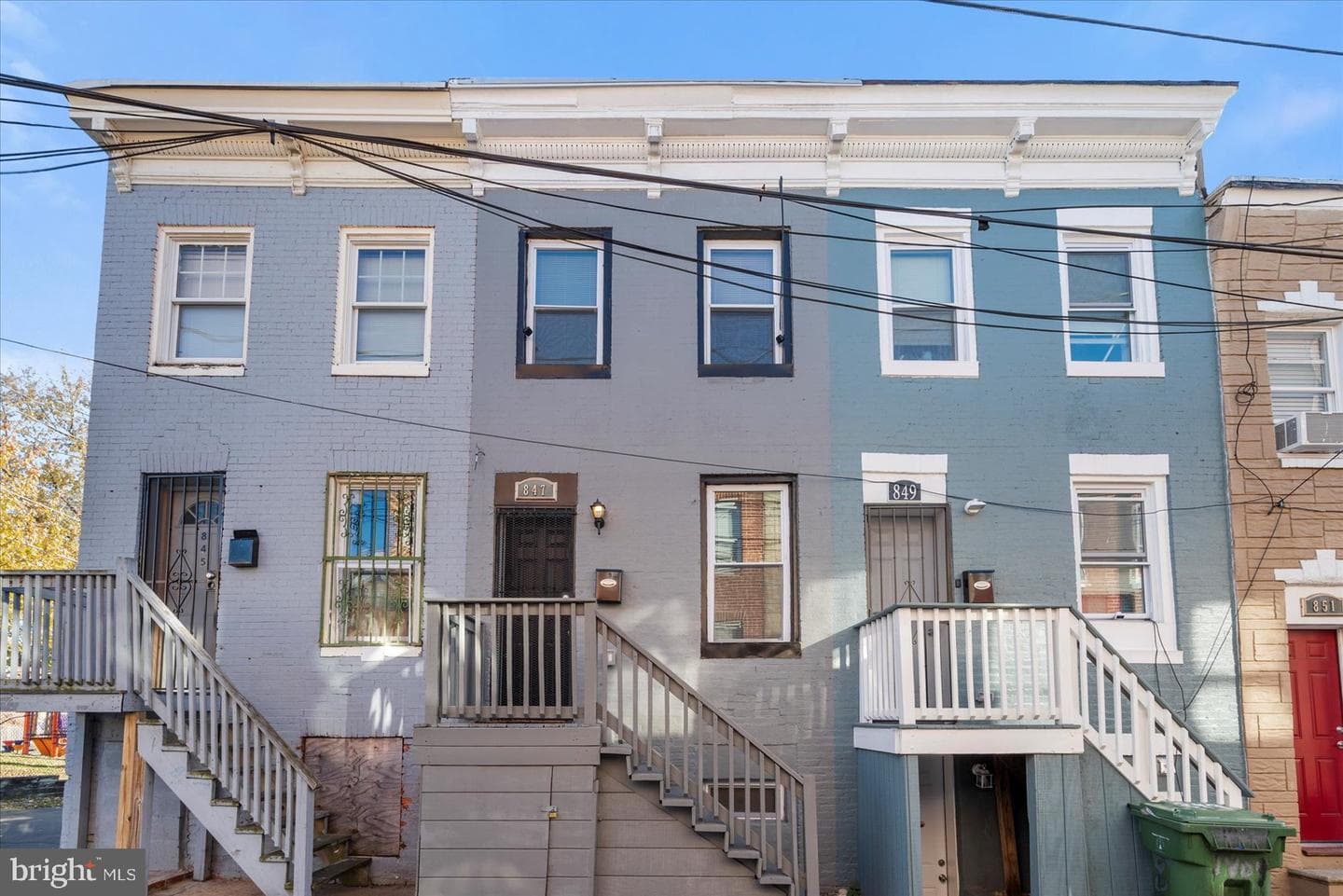847 Reinhart Street photo 2