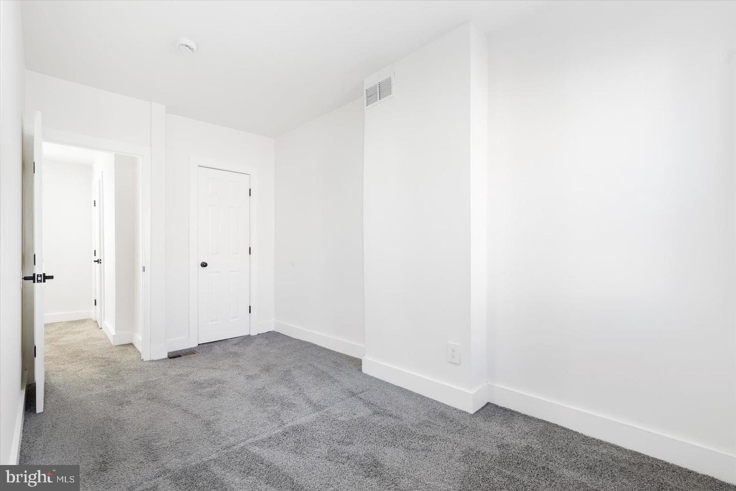 847 Reinhart Street photo 20
