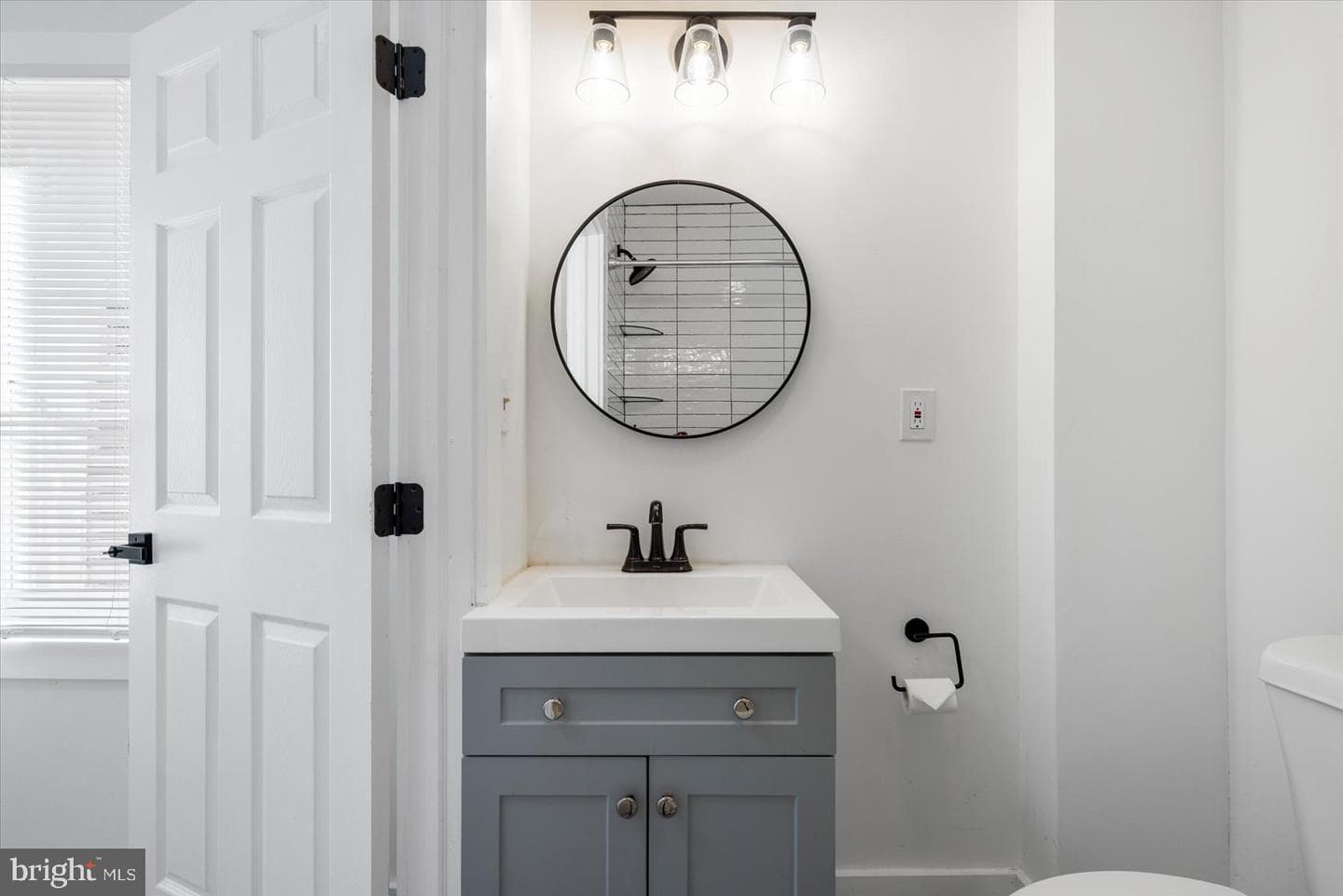 847 Reinhart Street photo 23
