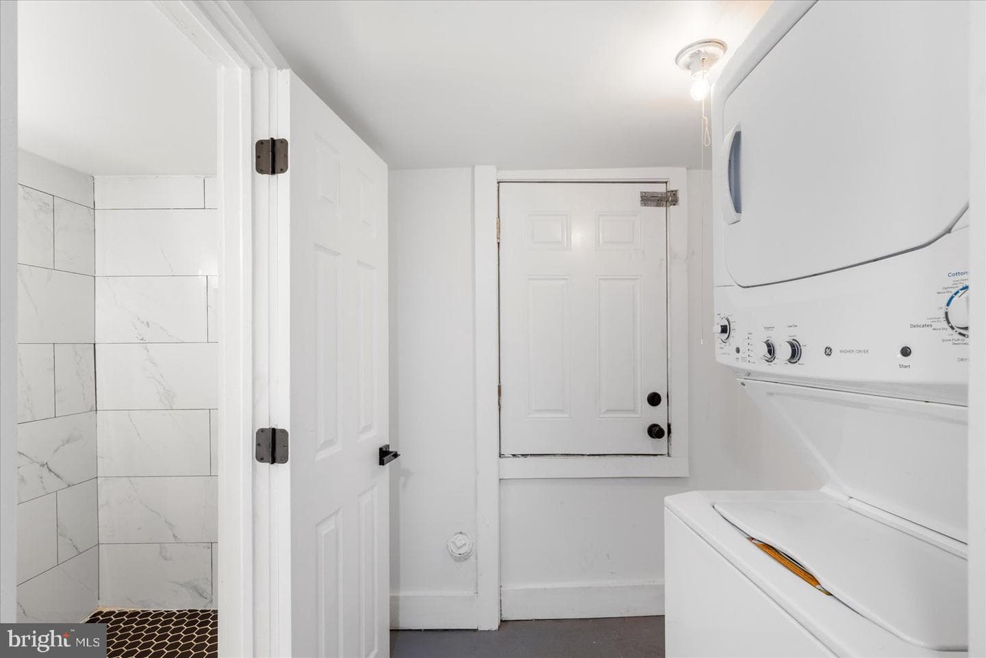 847 Reinhart Street photo 28