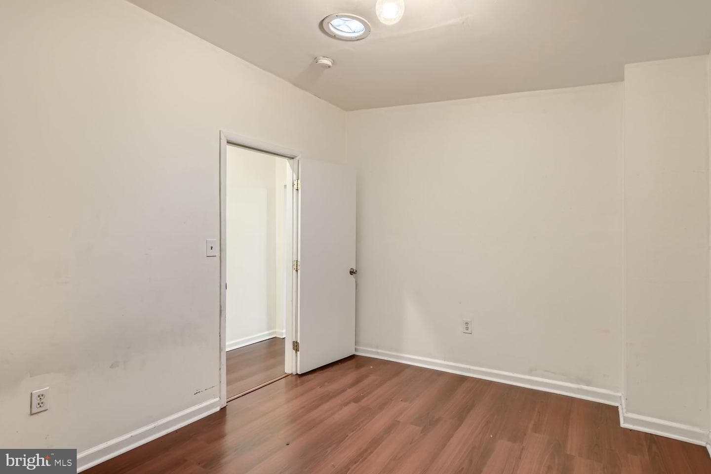 1022 W Lombard Street photo 14