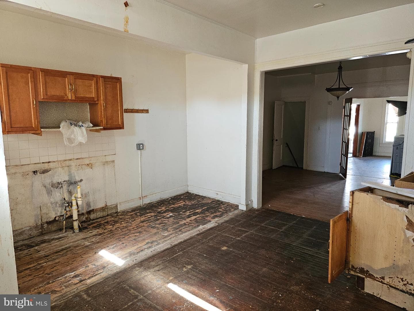 3239 Dudley Avenue photo 15