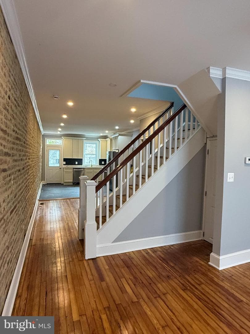1225 Glyndon Avenue photo 8