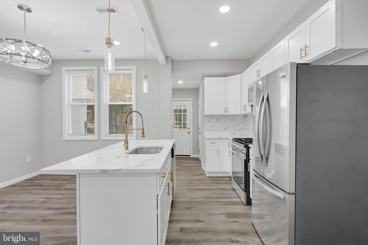 3214 Presstman photo 11