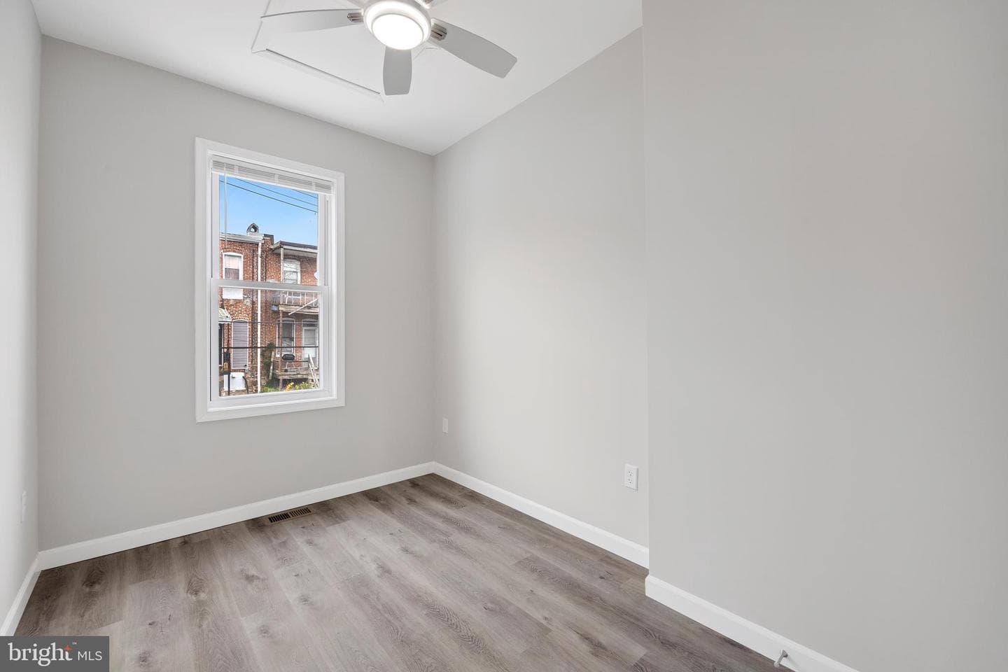 3214 Presstman photo 17