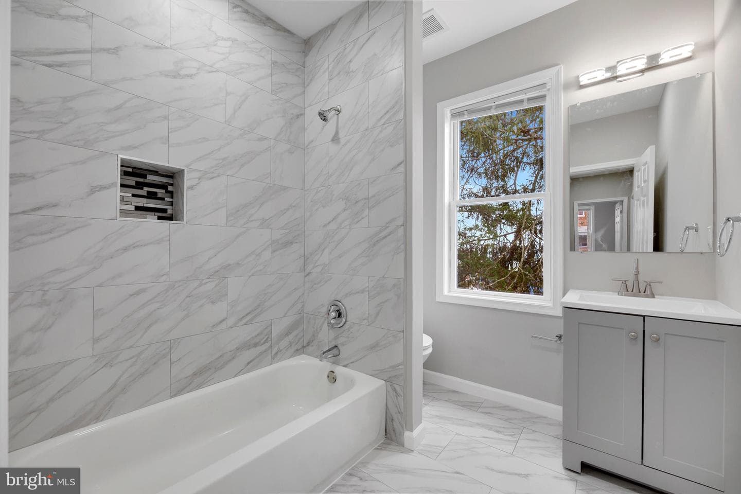 3214 Presstman photo 23