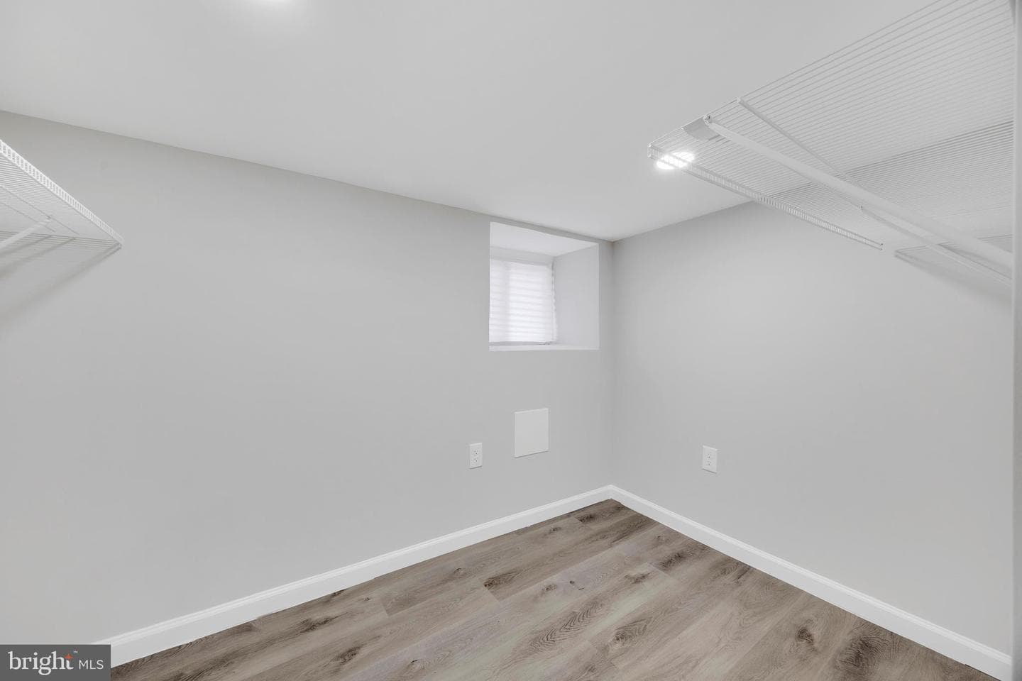 3214 Presstman photo 24