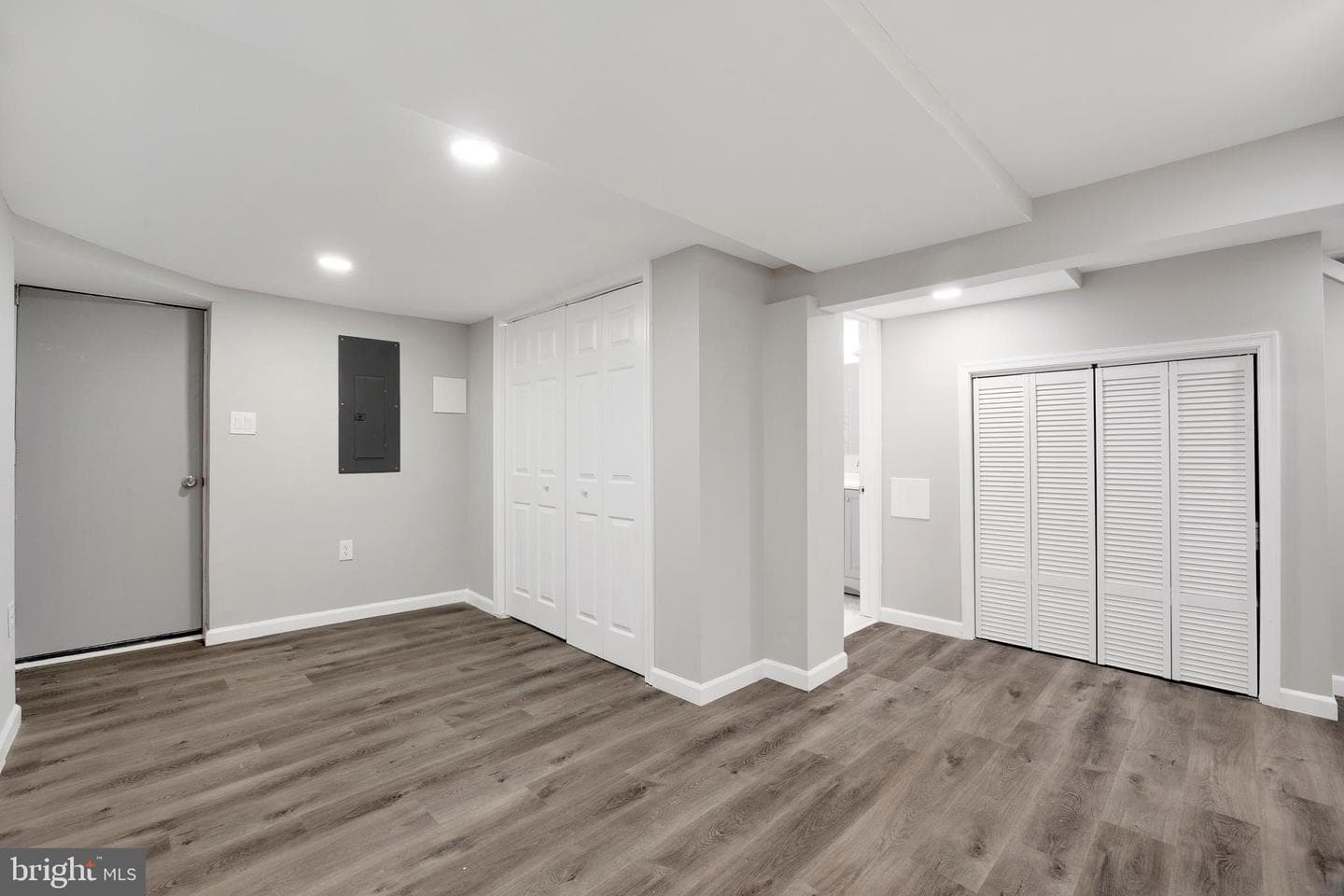 3214 Presstman photo 27