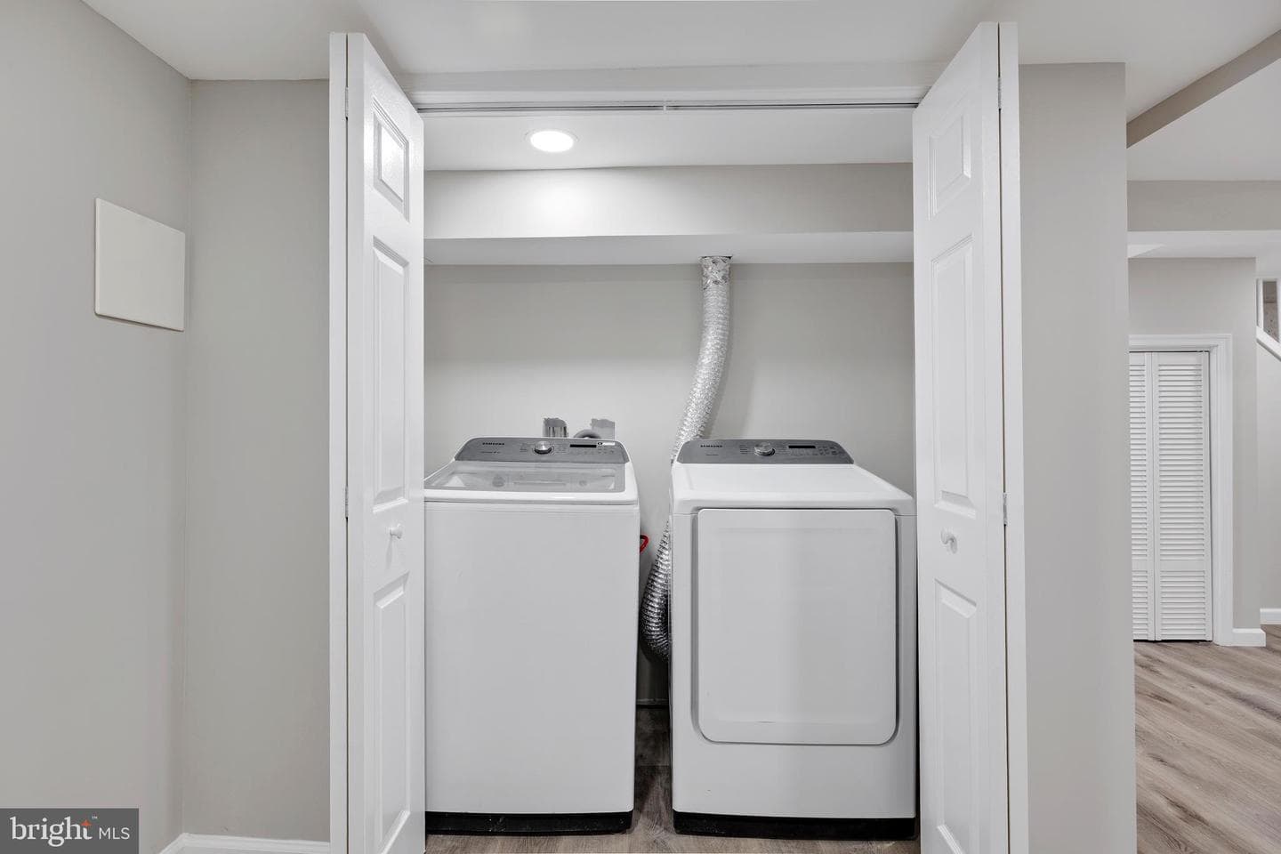 3214 Presstman photo 29