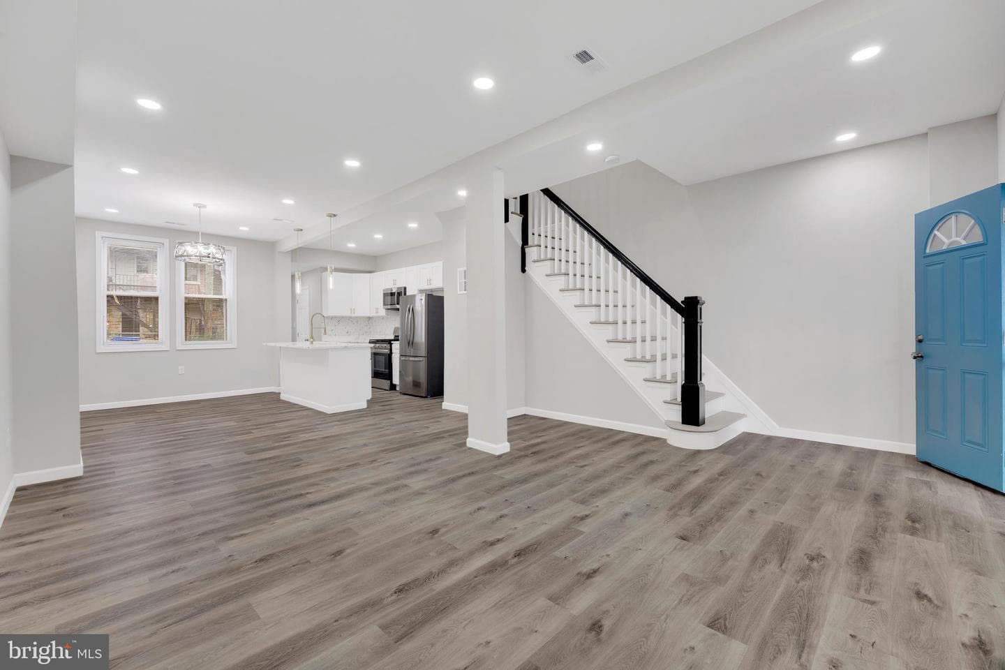 3214 Presstman photo 7
