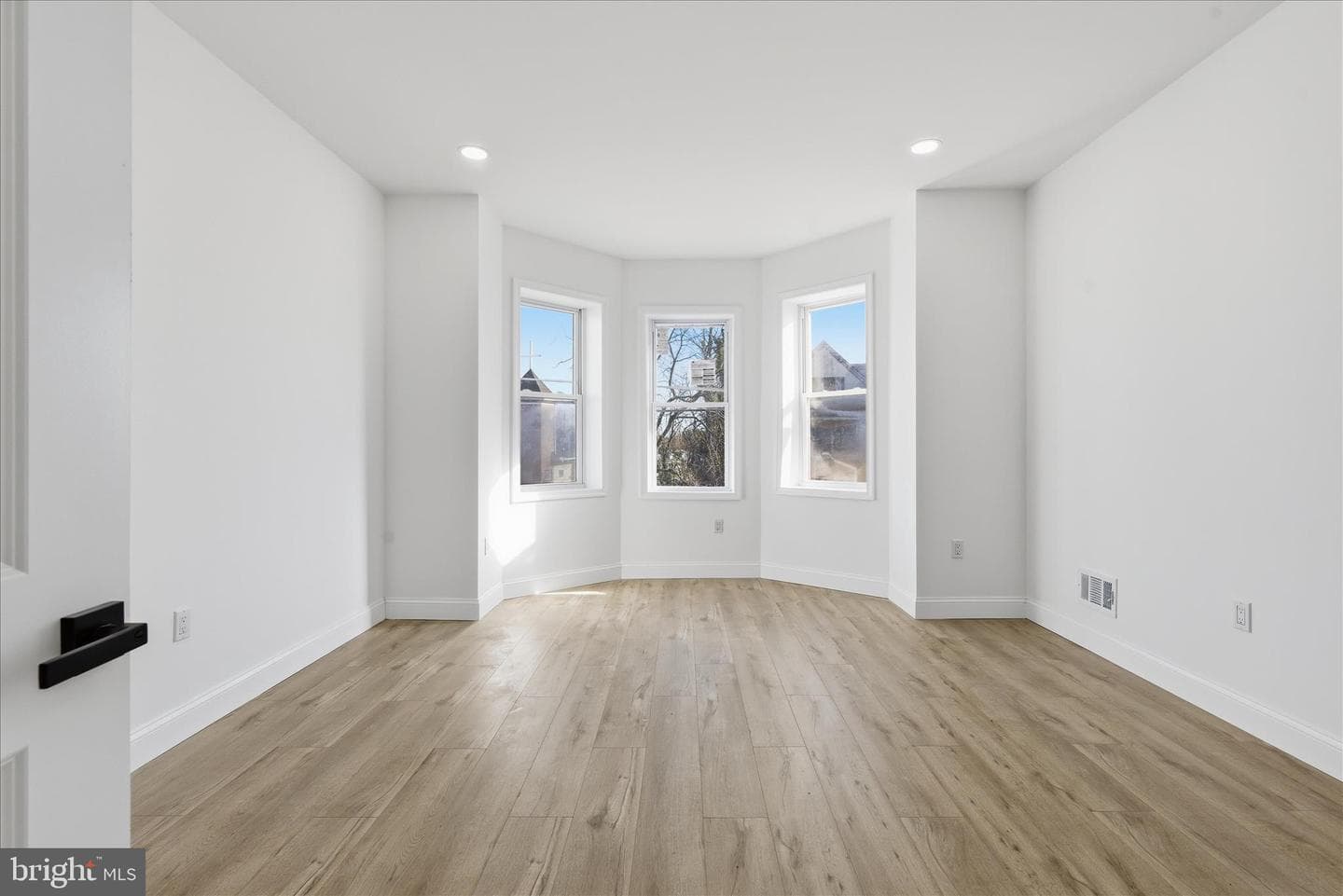 4668 Pimlico Road photo 10