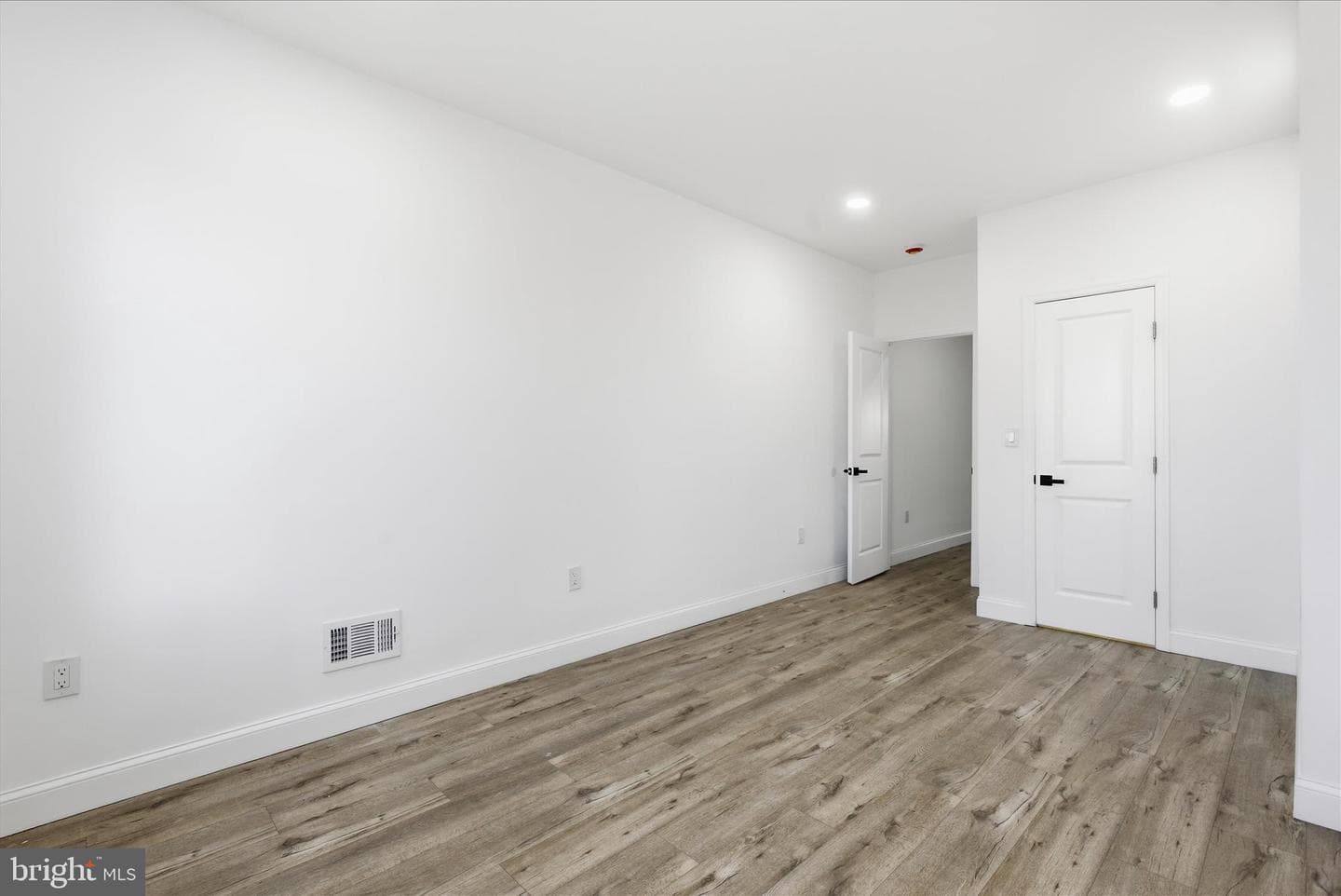 4668 Pimlico Road photo 18