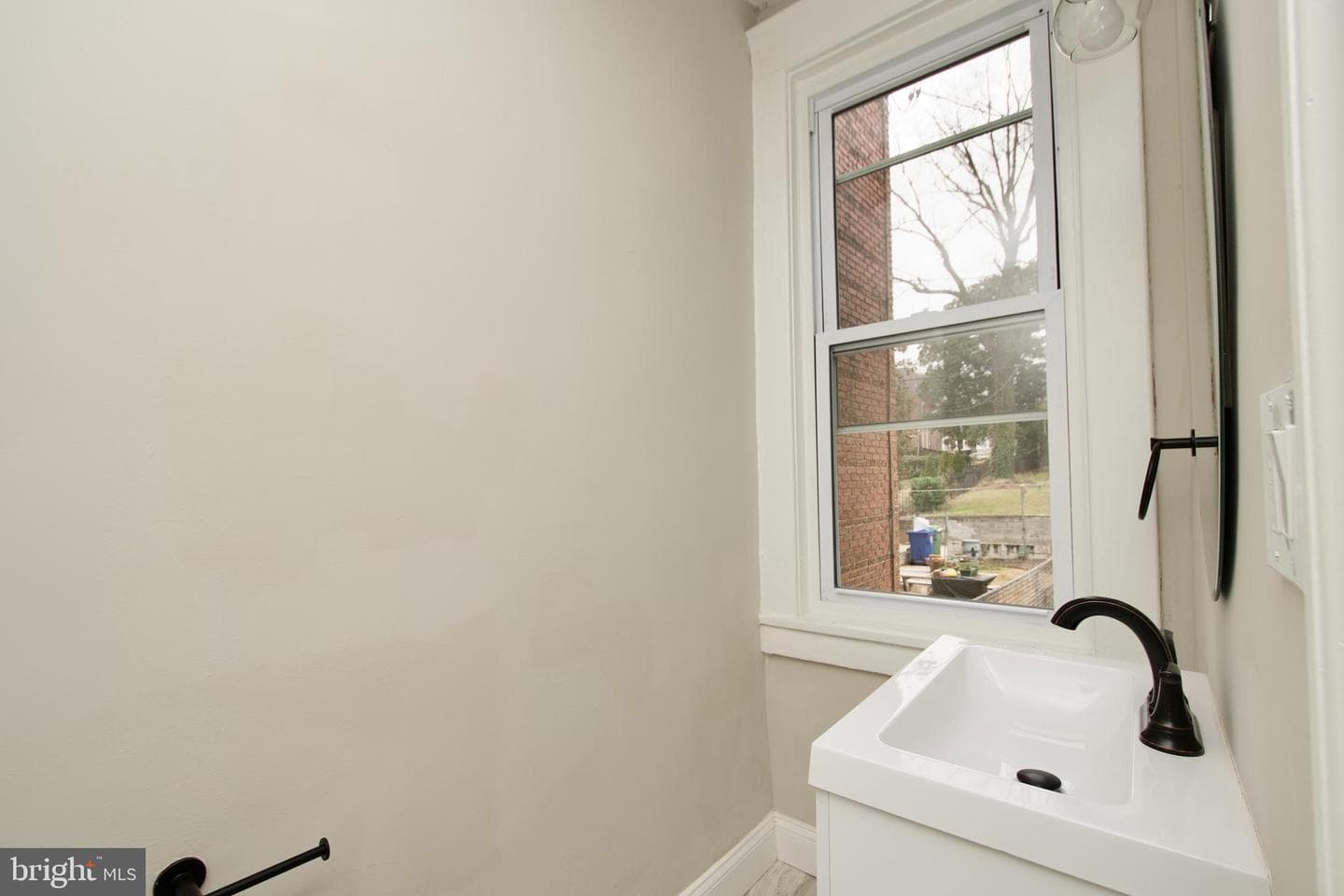 2208 Mount Royal Terrace photo 16