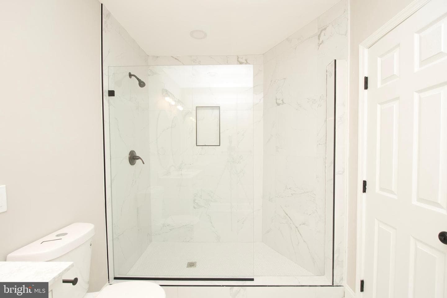 2208 Mount Royal Terrace photo 25