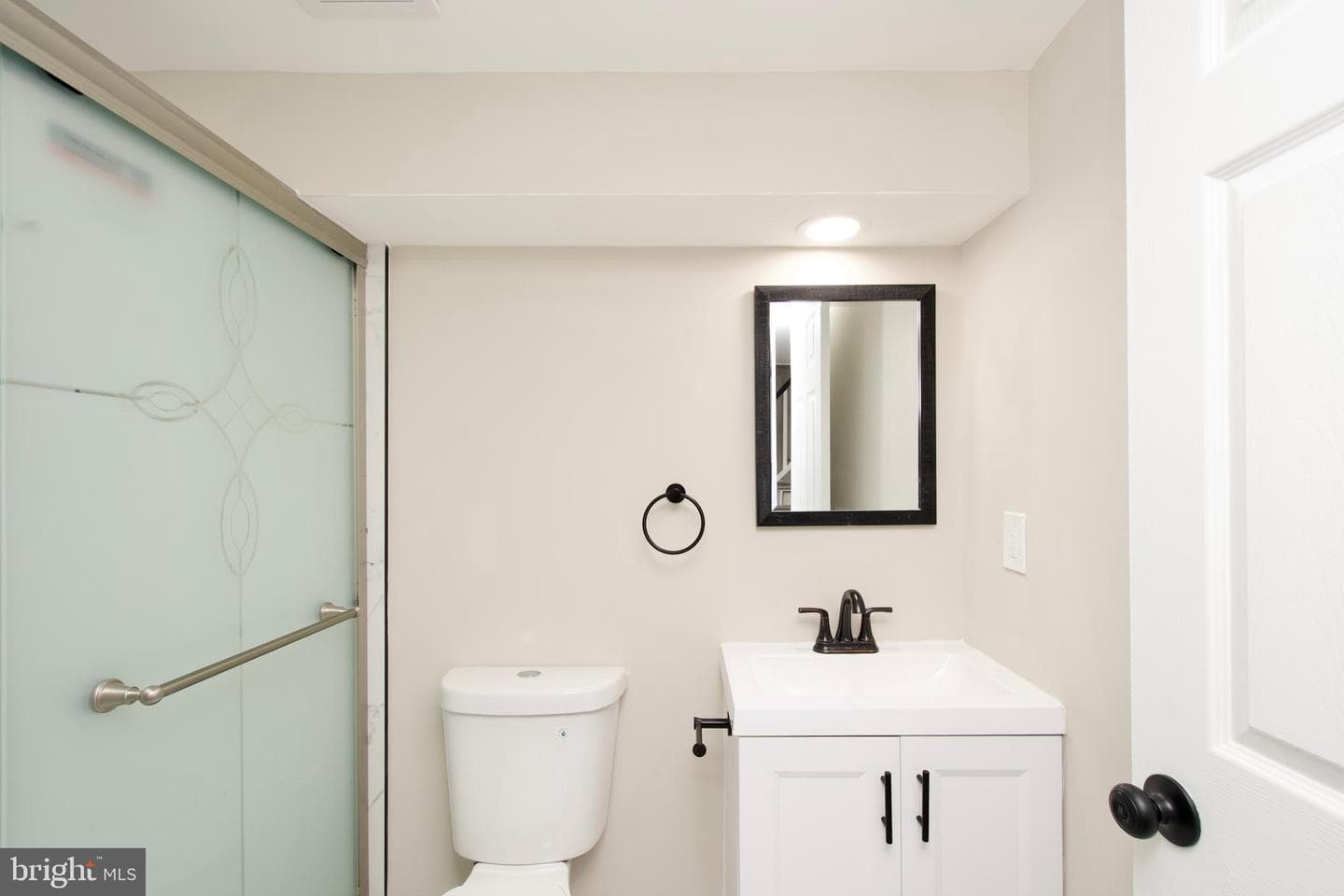 2208 Mount Royal Terrace photo 33
