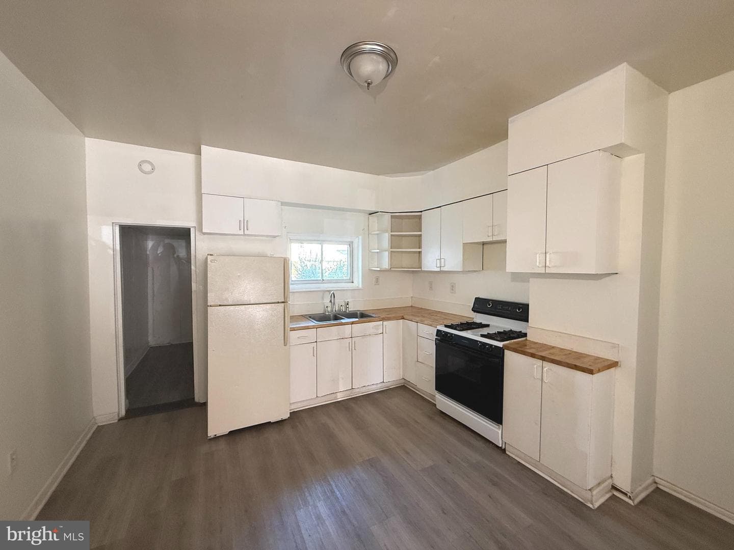 3236 E Lombard Street, Baltimore
