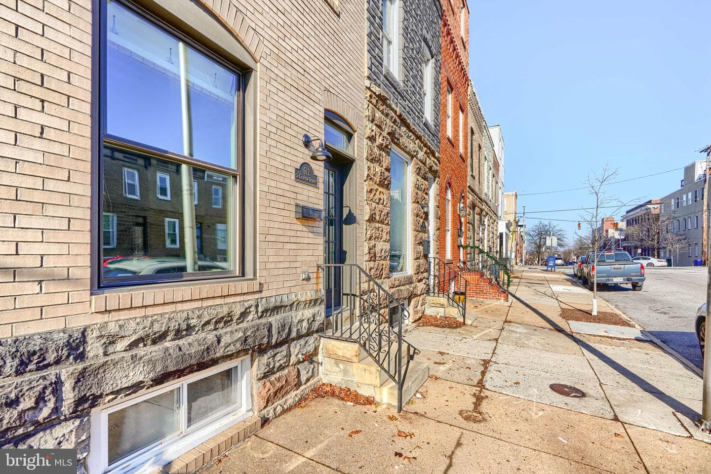 612 S Clinton Street S photo 38