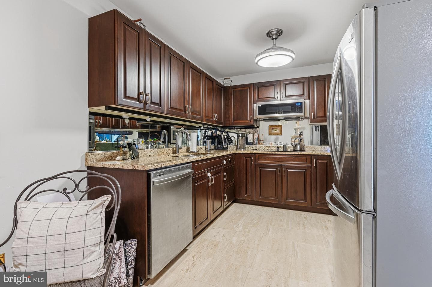 10 E Lee Street #2008 photo 8