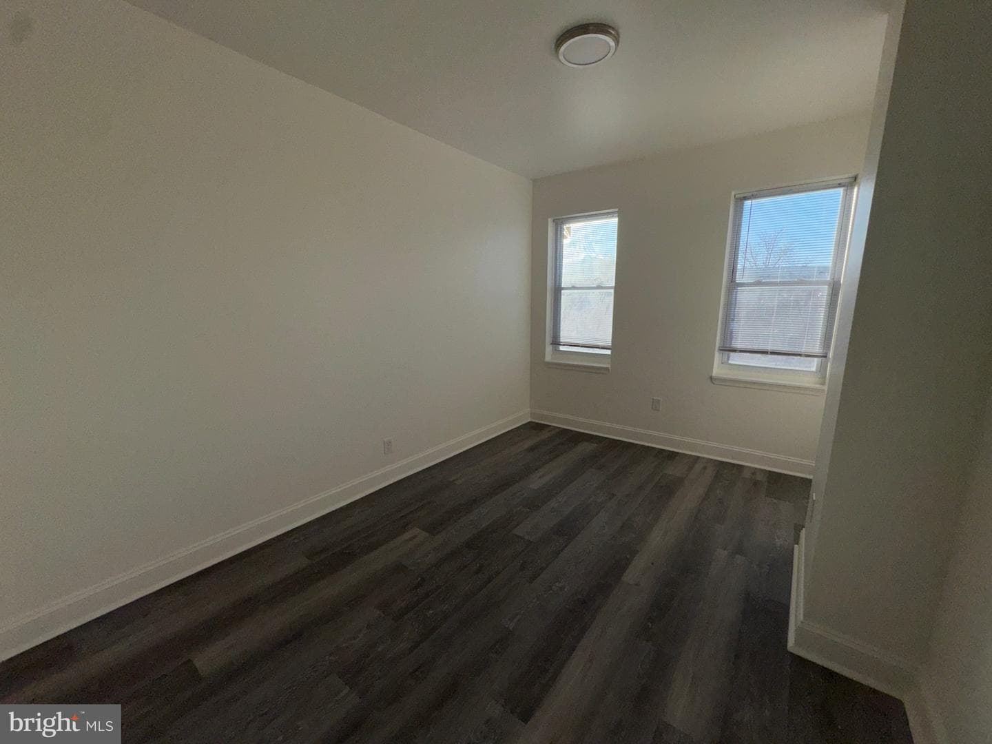 1517 N Fulton Avenue photo 9