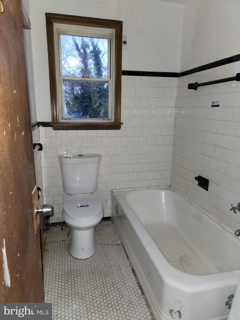 4900 Anntana Avenue photo 10