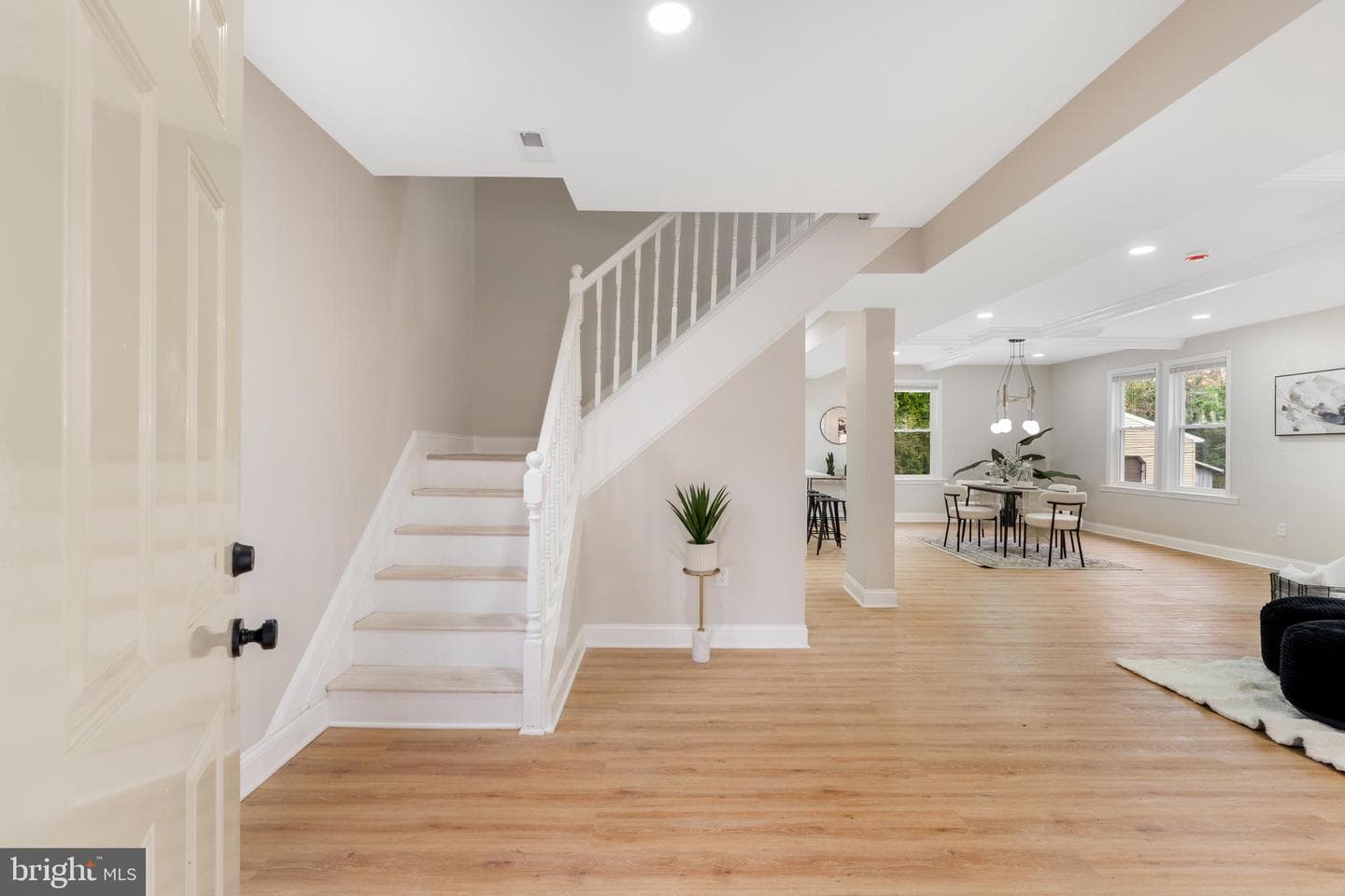 2905 Whitney Avenue photo 6