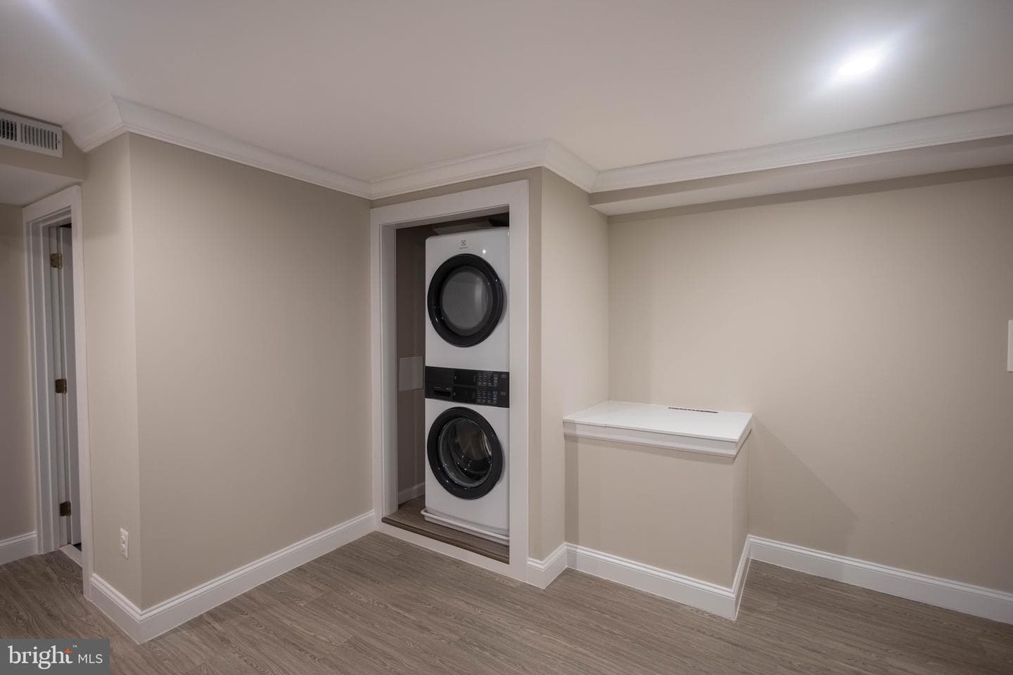 2846 Lake Avenue photo 26