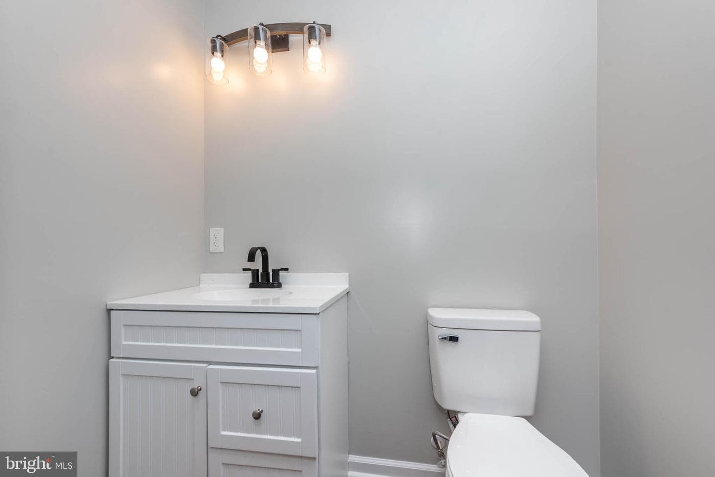 1715 E Oliver Street photo 11