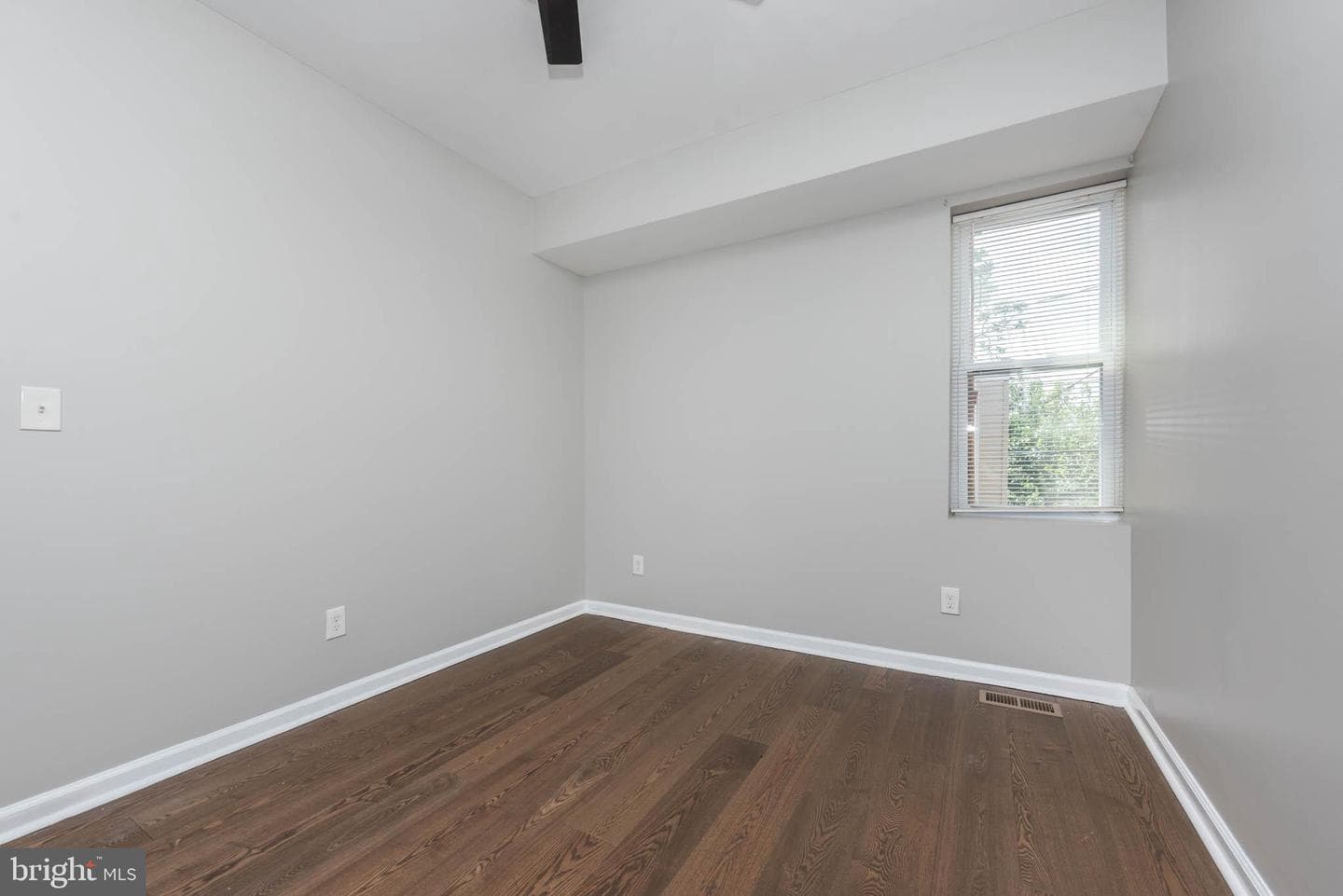 1715 E Oliver Street photo 16