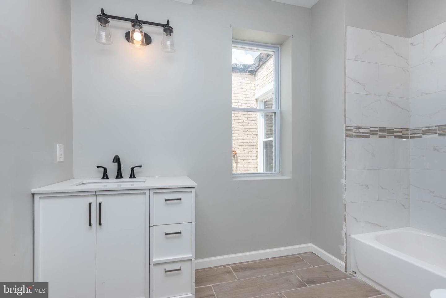 1715 E Oliver Street photo 18