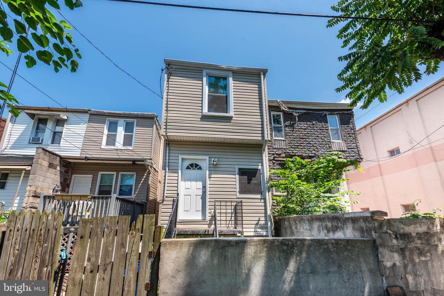 1715 E Oliver Street photo 28