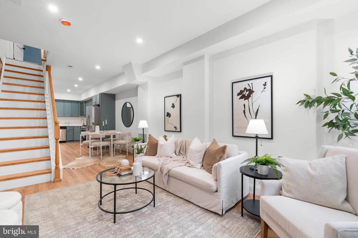 224 N Glover Street photo 4