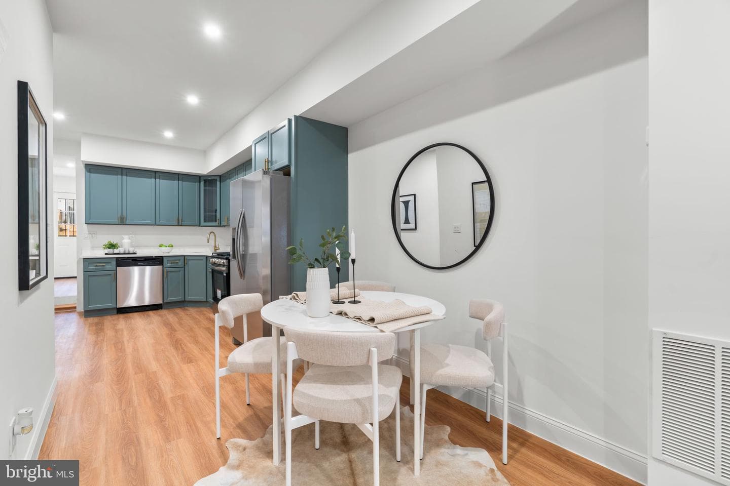 224 N Glover Street photo 8