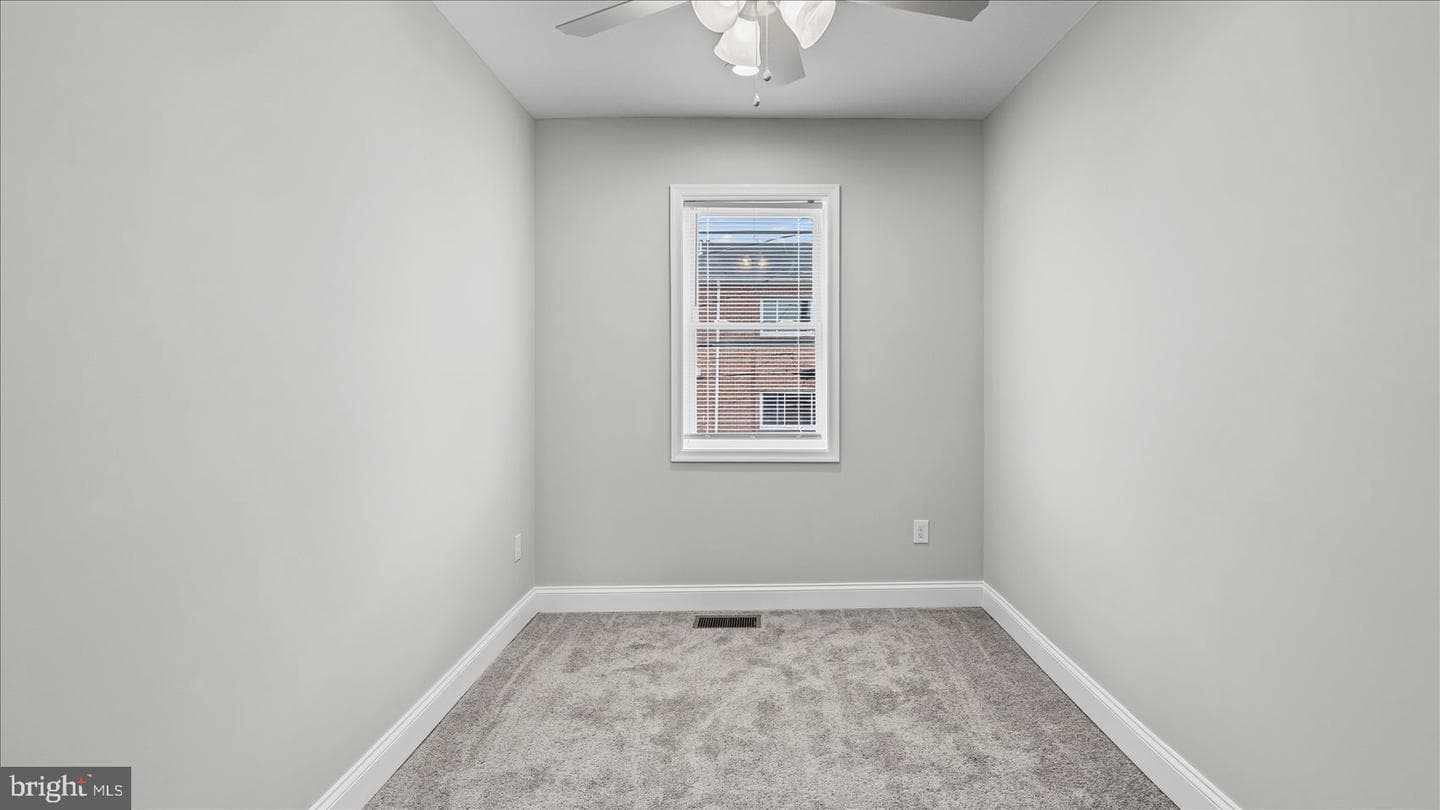 3223 Spaulding Avenue photo 22