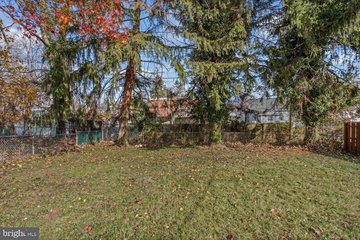 5823 Ethelbert Avenue photo 29