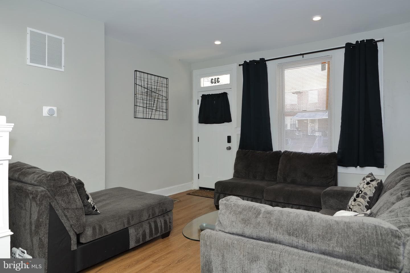 313 Gwynn Avenue photo 4
