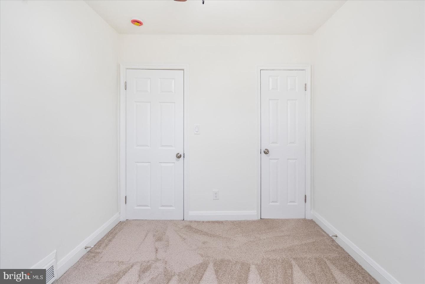 1324 Winston Avenue photo 22