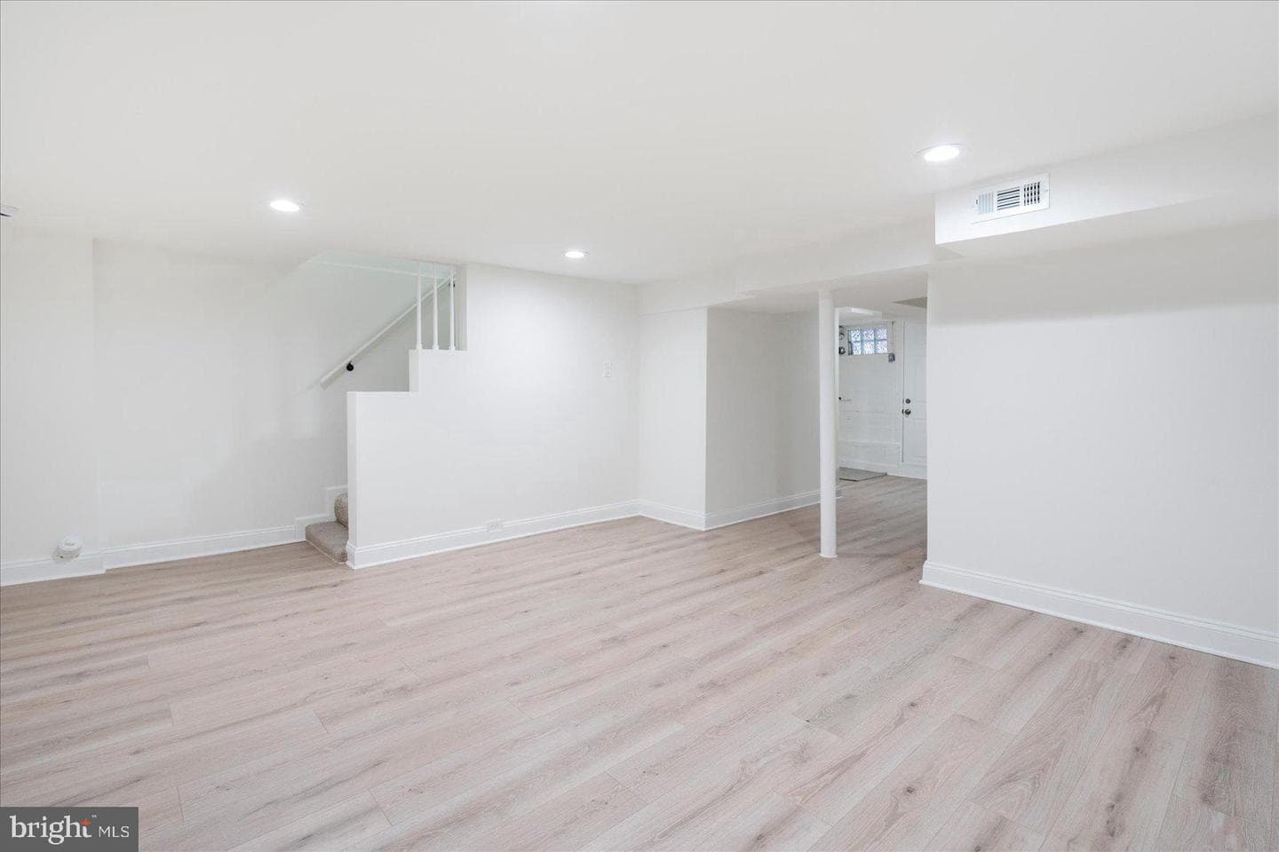 1324 Winston Avenue photo 27