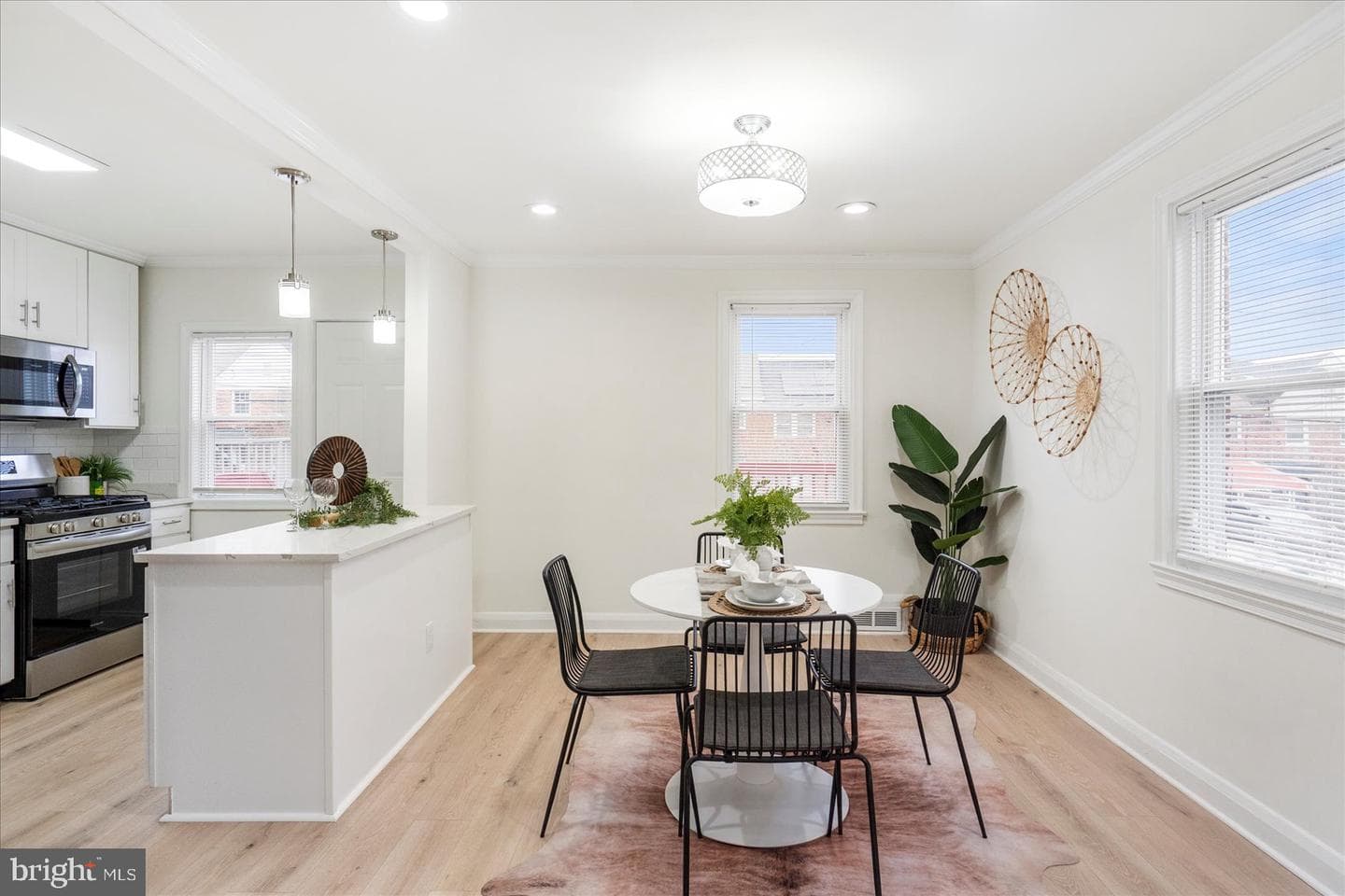 1324 Winston Avenue photo 9