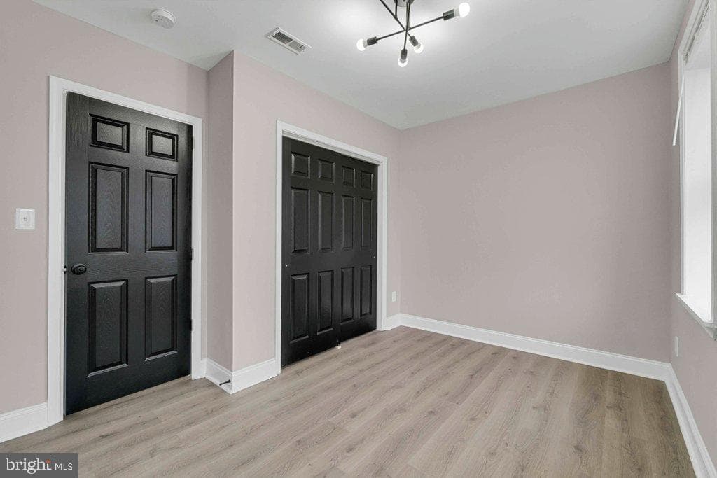 2576 W Baltimore Street W photo 15
