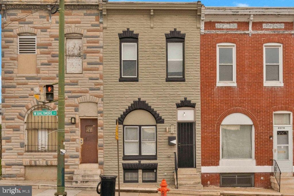 2576 W Baltimore Street W photo 2