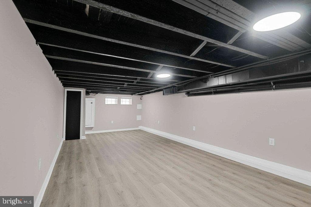 2576 W Baltimore Street W photo 23