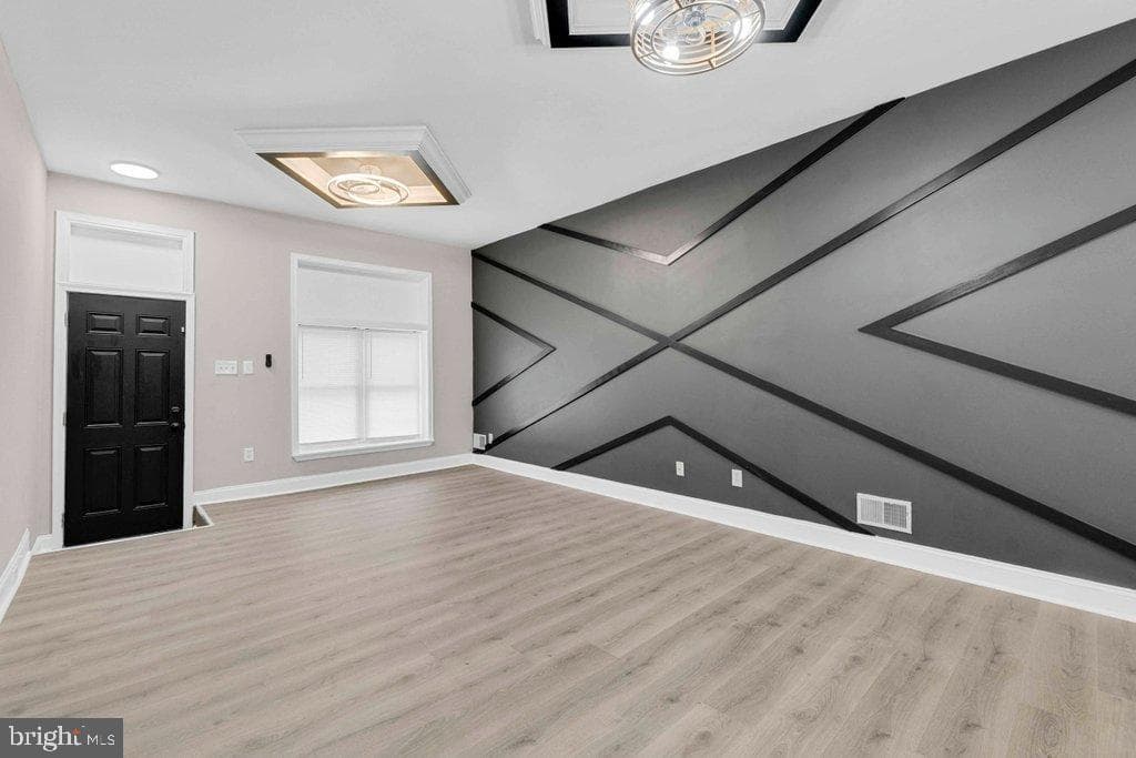 2576 W Baltimore Street W photo 3